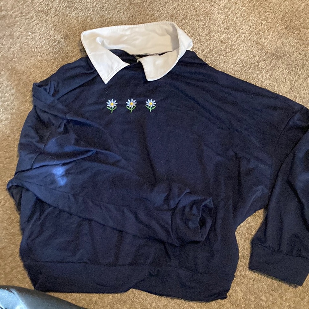 Dark blue pull over sweater!